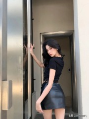 穿成万人迷的男友