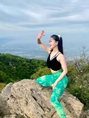 穿回末世去修真txt韩星